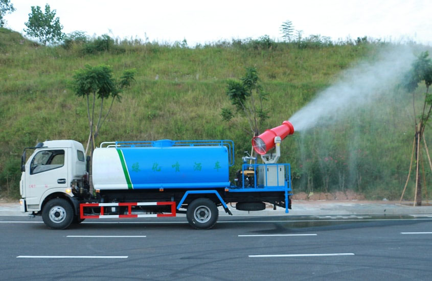 東風(fēng)145型自裝卸式垃圾車(chē)高炮功能演示